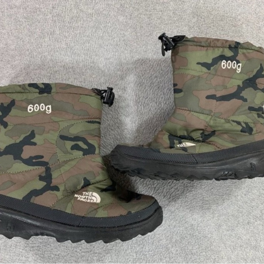 The North Face‎ 600g Camouflage Traction Boots (Boy's Size 6) Green